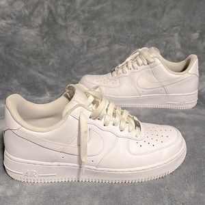 Nike low top af1 white Air Force sneakers leather men’s 8 w 9.5